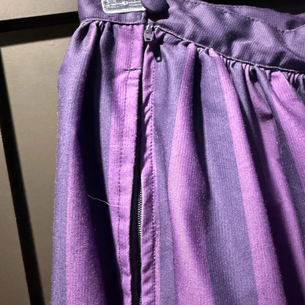 Willy Wonka x Unique Vintage Wonka Chocolate Border Gellar Swing Skirt - M/6-8 - Picture 6 of 7